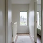 Stylish Two-storey Home, Parking And Sauna Апартаменты