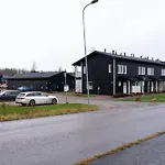 Stylish Two-storey Home, Parking And Sauna *
