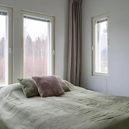 Appartamento Stylish Two-storey Home, Parking And Sauna