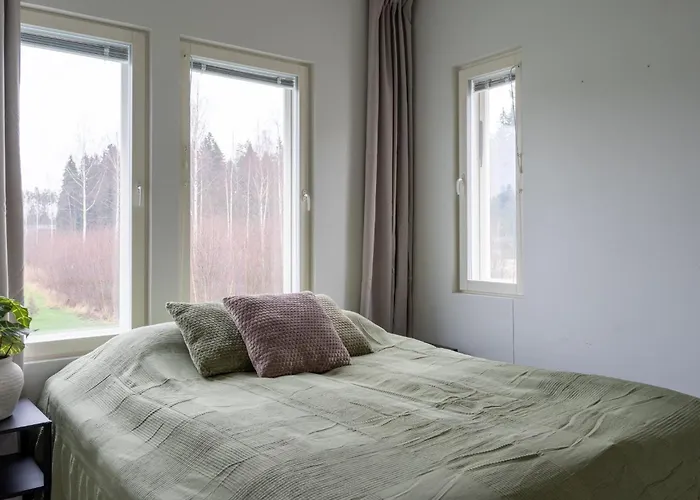 דירה Stylish Two-storey Home, Parking And Sauna