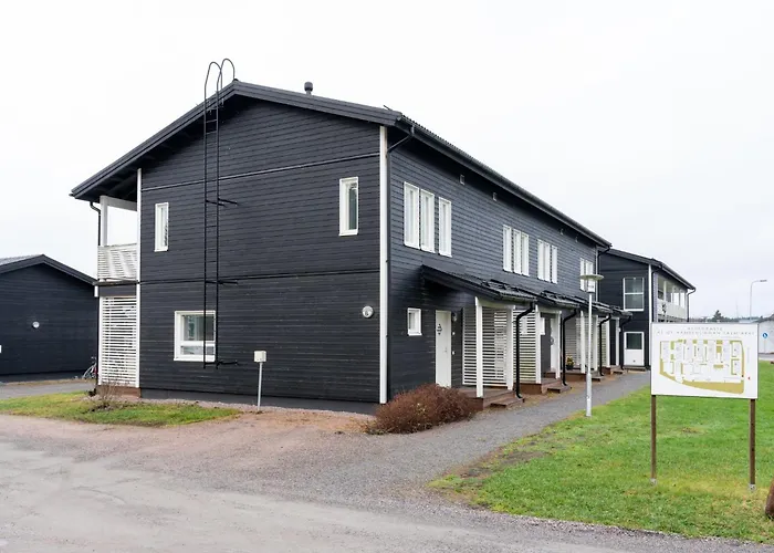 Stylish Two-storey Home, Parking And Sauna * המיינלינה